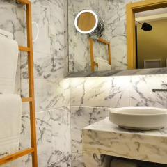 Browns Central Hotel 4* Стандартный номер разные типы кроватей фото 3