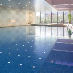 Отель Howard Johnson All Suites Hotel Китай, Сучжоу - отзывы, цены и фото номеров - забронировать отель Howard Johnson All Suites Hotel онлайн бассейн фото 2
