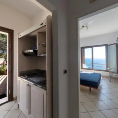 Отель La Rosa Sul Mare 4* Улучшенная студия фото 2
