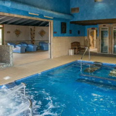 Отель Mas Tapiolas Suites Natura бассейн фото 3