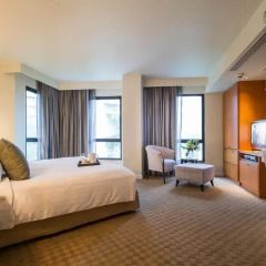 Отель Chatrium Residence Sathon Bangkok 4* Люкс повышенной комфортности с различными типами кроватей
