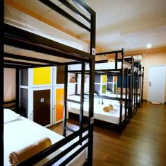 Urban Hostel Bangkok Кровать в общем номере с двухъярусной кроватью фото 10