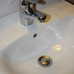 Bern Backpackers Hotel Glocke 3* Номер с общей ванной комнатой с различными типами кроватей (общая ванная комната) фото 4