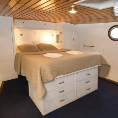 Отель Noah's houseboat Amsterdam сауна