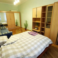 Апартаменты Four Squares Apartments on Tverskaya Апартаменты с двуспальной кроватью