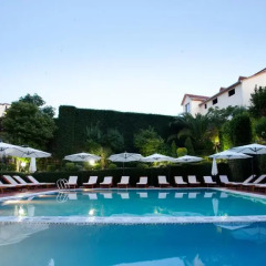 Отель Orchidea Hotel Албания, Тирана - отзывы, цены и фото номеров - забронировать отель Orchidea Hotel онлайн бассейн фото 2