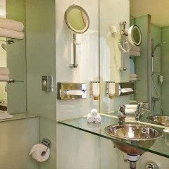 H+ Hotel Berlin Mitte 4* Стандартный номер с различными типами кроватей фото 2