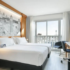 Tryp Barcelona Apolo Hotel 4* Номер категории Премиум с двуспальной кроватью