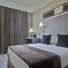 Hotel Front Maritim 4* Номер Бизнес с различными типами кроватей фото 8