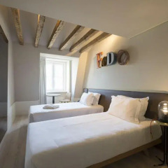 My Story Hotel Rossio 3* Стандартный семейный номер с двуспальной кроватью