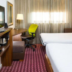 Отель Hampton by Hilton Liverpool City Center 3* Стандартный номер с двуспальной кроватью фото 2