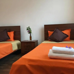 Отель Family & Friends Guest house комната для гостей фото 4