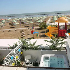Hotel Belvedere Spiaggia Римини пляж фото 2