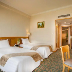 Hanoi Hotel 4* Номер Делюкс с различными типами кроватей фото 4