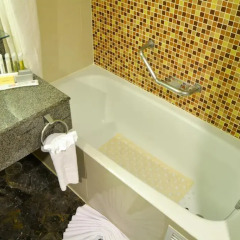 Bangkok Hotel Lotus Sukhumvit Бангкок ванная фото 2