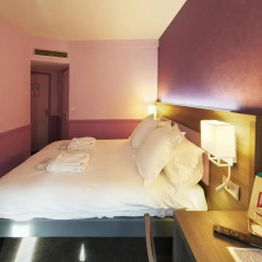 Отель Hôtel Poussin 3* Стандартный номер с двуспальной кроватью фото 2