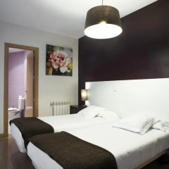 THC Gran Via Hostel Стандартный номер с 2 отдельными кроватями