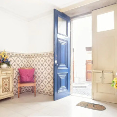 Отель Blue door 105 Belmonte St. Central спа