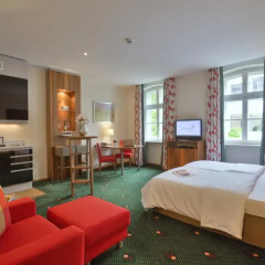 Отель & Hotel Maximilian Munich Германия, Мюнхен - отзывы, цены и фото номеров - забронировать отель & Hotel Maximilian Munich онлайн комната для гостей фото 5