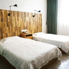 Chengdu Lazybones Lounge Hostel Стандартный номер с 2 отдельными кроватями