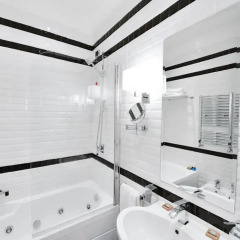 Отель Mdm Luxury Rooms Guesthouse 4* Стандартный номер с различными типами кроватей фото 3