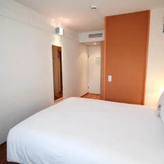 Отель ibis Düsseldorf Hauptbahnhof 2* Стандартный номер с различными типами кроватей фото 6