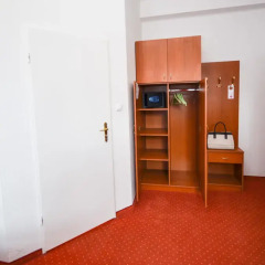 Отель Broadway City Guesthouse 2* Стандартный номер с различными типами кроватей фото 14