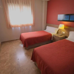 Отель Apartamentos Plaza Picasso Апартаменты с различными типами кроватей фото 11