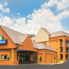 Отель Days Inn by Wyndham Knoxville East 3* Стандартный номер с различными типами кроватей фото 2