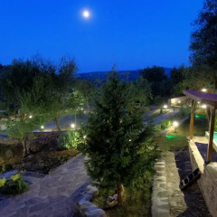 Отель Guest House Stone Paths Боженци балкон