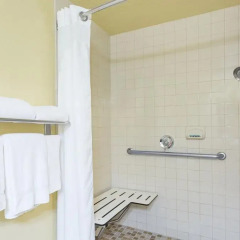 Отель Holiday Inn Express & Suites Sarasota East 2* Стандартный номер с различными типами кроватей фото 3