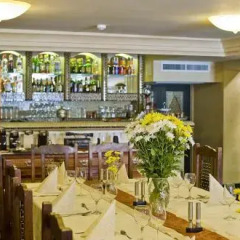 Amira Boutique Hotel Wellness & Spa Хевиз гостиничный бар