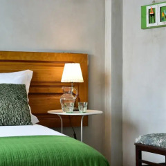 Отель Mercearia d'Alegria Boutique B&B Улучшенный номер с двуспальной кроватью фото 4