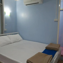 Red Lips Hostel Стандартный номер фото 5