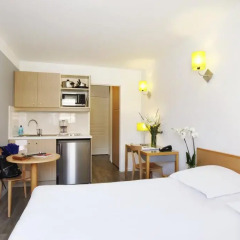 Отель Aparthotel Adagio access Marseille Prado Périer 2* Студия с различными типами кроватей