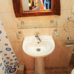 Отель Machanents Guest House 2* Кровать в общем номере с двухъярусными кроватями фото 3