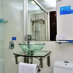 The Shenzhen Overseas Chinese Hotel Шэньчжэнь ванная фото 2