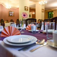 Отель Renesans