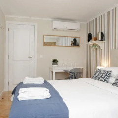 Отель Flores Guest House 4* Стандартный номер с двуспальной кроватью фото 39