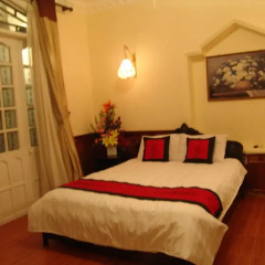 Hue Home Hotel 3* Номер Делюкс с различными типами кроватей фото 4