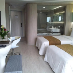 The Pattaya Discovery Beach Hotel Pattaya 4* Улучшенный номер с двуспальной кроватью