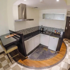 Отель Number One Tower Suites 4* Студия Делюкс фото 3