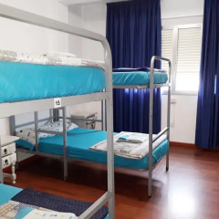 Отель Albergue Pension Flavia Кровать в общем номере фото 5