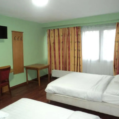 Albert Hotel 2* Стандартный номер фото 24