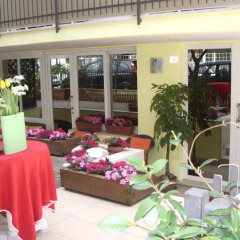 Отель Villa Maria Apartments Италия, Риччоне - отзывы, цены и фото номеров - забронировать отель Villa Maria Apartments онлайн помещение для мероприятий