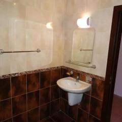 Отель Flat Lora Pomorie Болгария, Поморие - отзывы, цены и фото номеров - забронировать отель Flat Lora Pomorie онлайн ванная фото 2