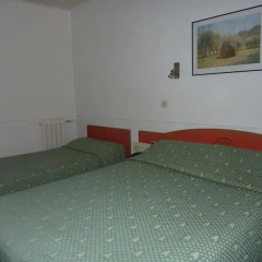Отель Hôtel Prince Albert Concordia 2* Стандартный номер с двуспальной кроватью