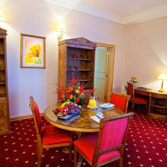 Отель Capitol Hotel ОАЭ, Дубай - отзывы, цены и фото номеров - забронировать отель Capitol Hotel онлайн в номере