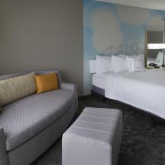 Courtyard By Marriott Toronto Airport In Toronto Canada - 