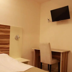 Arkadia Hotel & Hostel Стандартный семейный номер с двуспальной кроватью фото 4